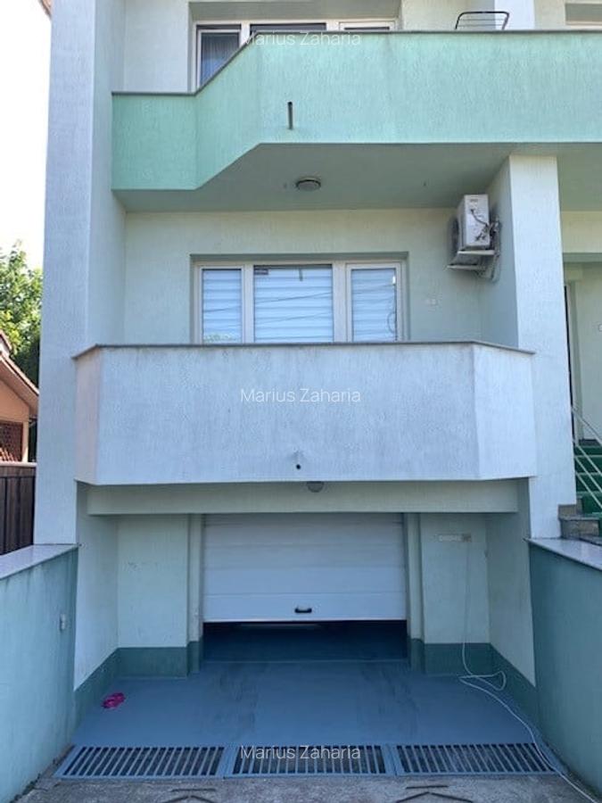 Vila de vanzare, 12 camere, zona Nord, Bacau - 2