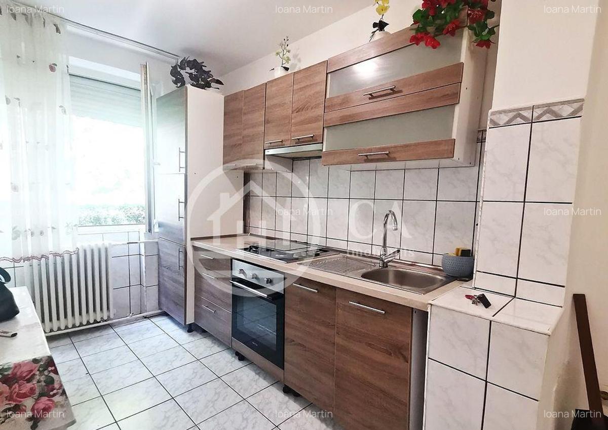 Apartament de vanzare cu 2 camere in zona Rogerius, Oradea - 1