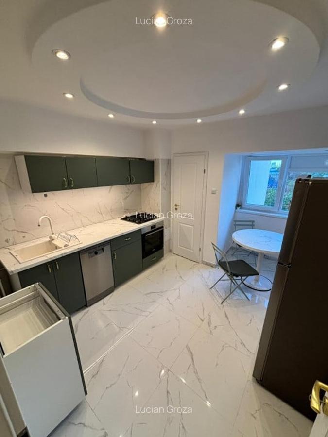 Inchiriere apartament 4 camere Mosilor. - 3