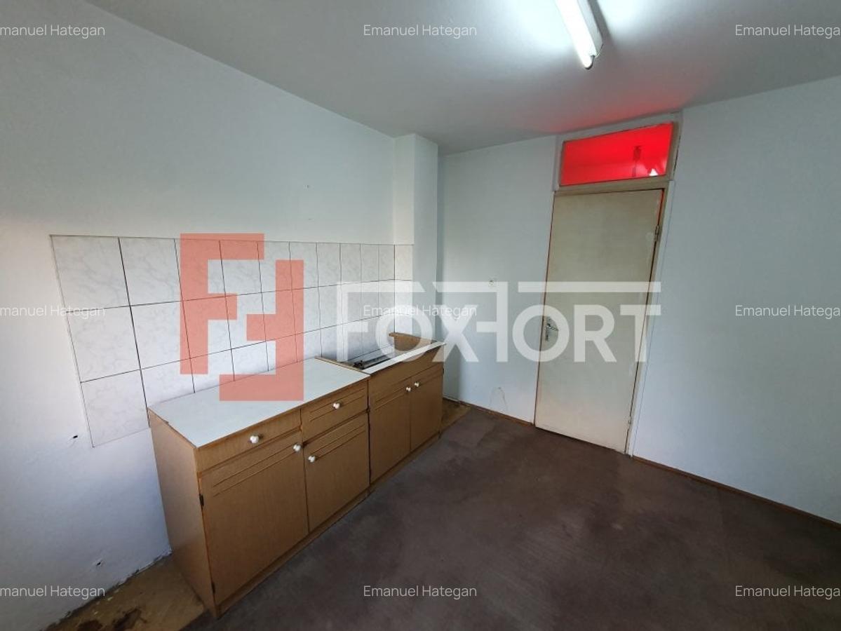 Apartament cu 3 camere decomandat în Dâmbovița - 17