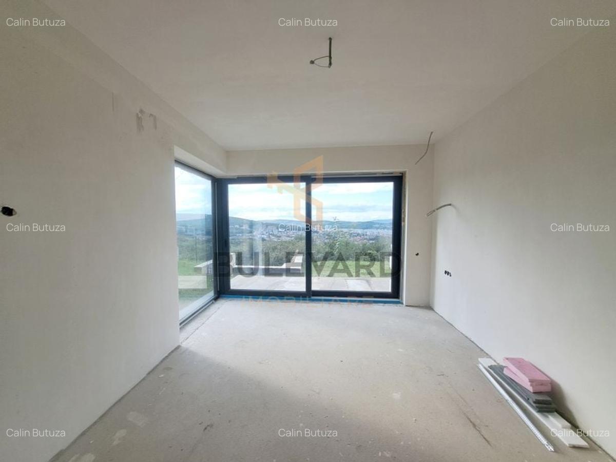 Apartament exclusivist, curte individuala, parcare acoperita, zona Europa - 14