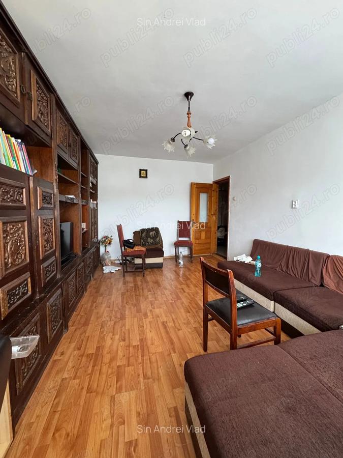 Se vinde apartament cu 3 camere pe strada Viitorului Buzau, cartier Unirii Sud - 2 Se vinde apartament cu 3 camere pe strada Viitorului Buzau, cartier Unirii Sud - 2