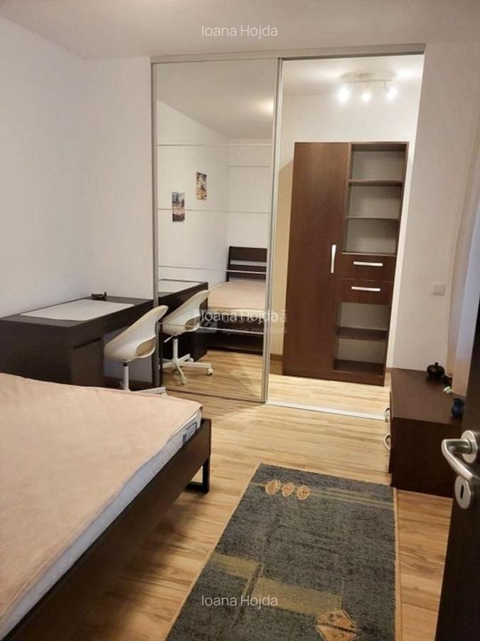 Apartament cu 3 camere semidecomandat, mobilat în Central - 4