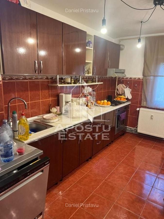 Apartament cu 3 camere decomandat în Mircea cel Bătrân - 3