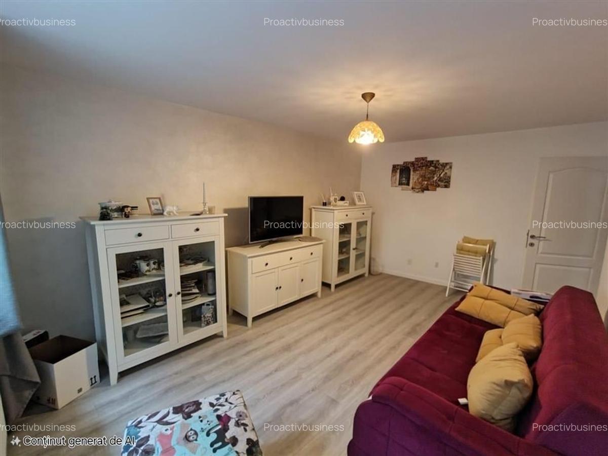 Apartament cu 3 camere, Obcini, Etaj 1 , Renovat, 3c-4468 - 2