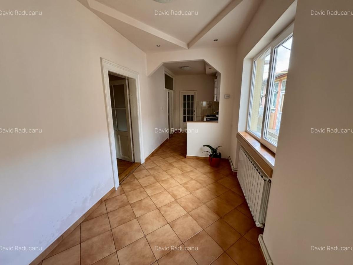 CASA CU 4 CAMERE, ZONA EXCELENTA, DIRECT PROPRIETAR - 9