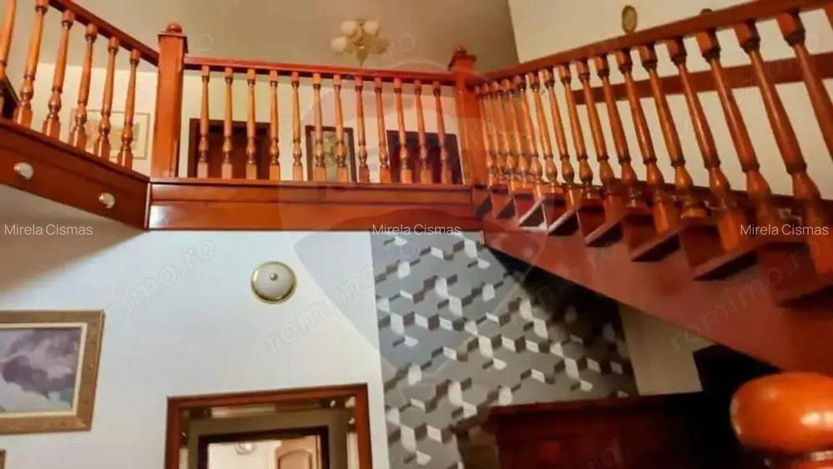 Vila impunatoare in Cartierul Func?ionarilor - 12