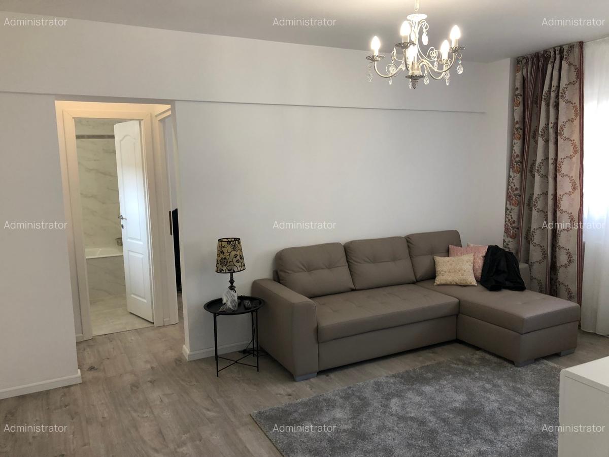 Apartament cu 2 camere decomandat în Piața Unirii - 1
