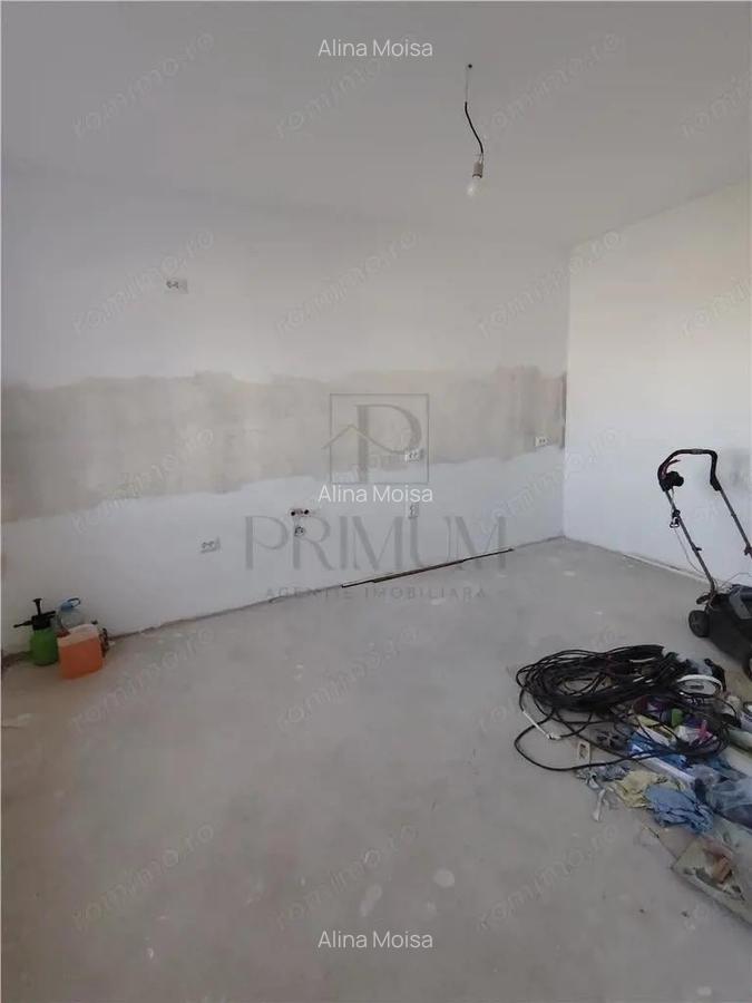 Duplex 5 camere - 2 dormitoare la parter - bucatarie inchisa - 6