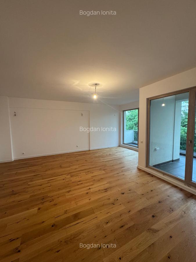 Penthouse cu 4 camere decomandat în Iancului - 19