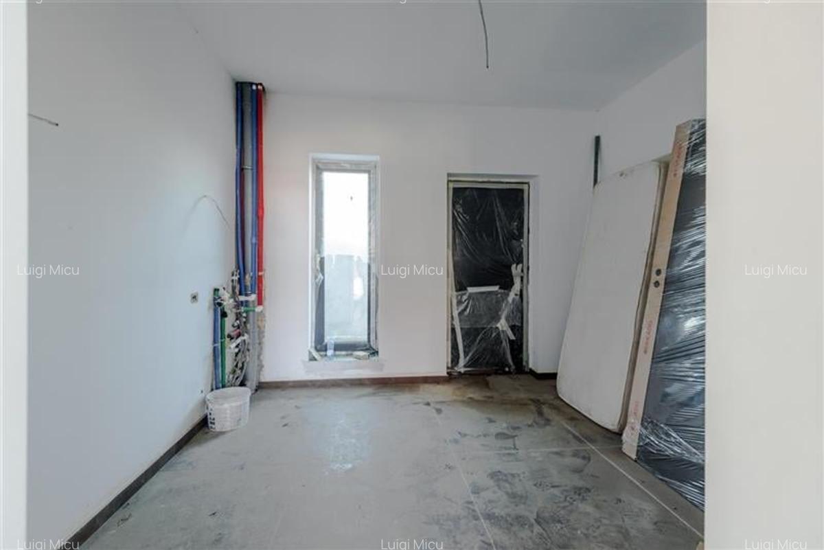 Casa noua in Harman, cu arhitectura moderna si spatii vitrate - 21