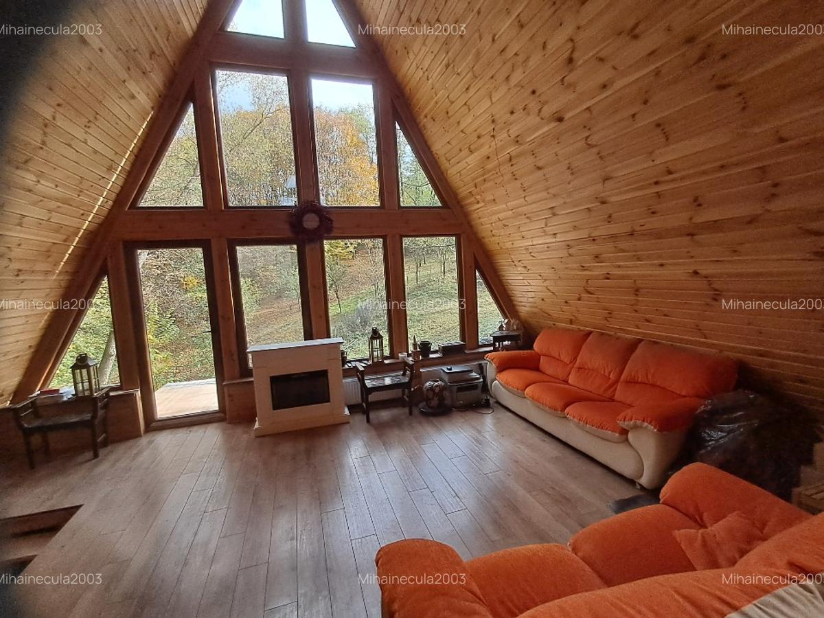 Casa noua, deosebita, P+1+M, living înalt de 7m - 3 Casa noua, deosebita, P+1+M, living înalt de 7m - 3