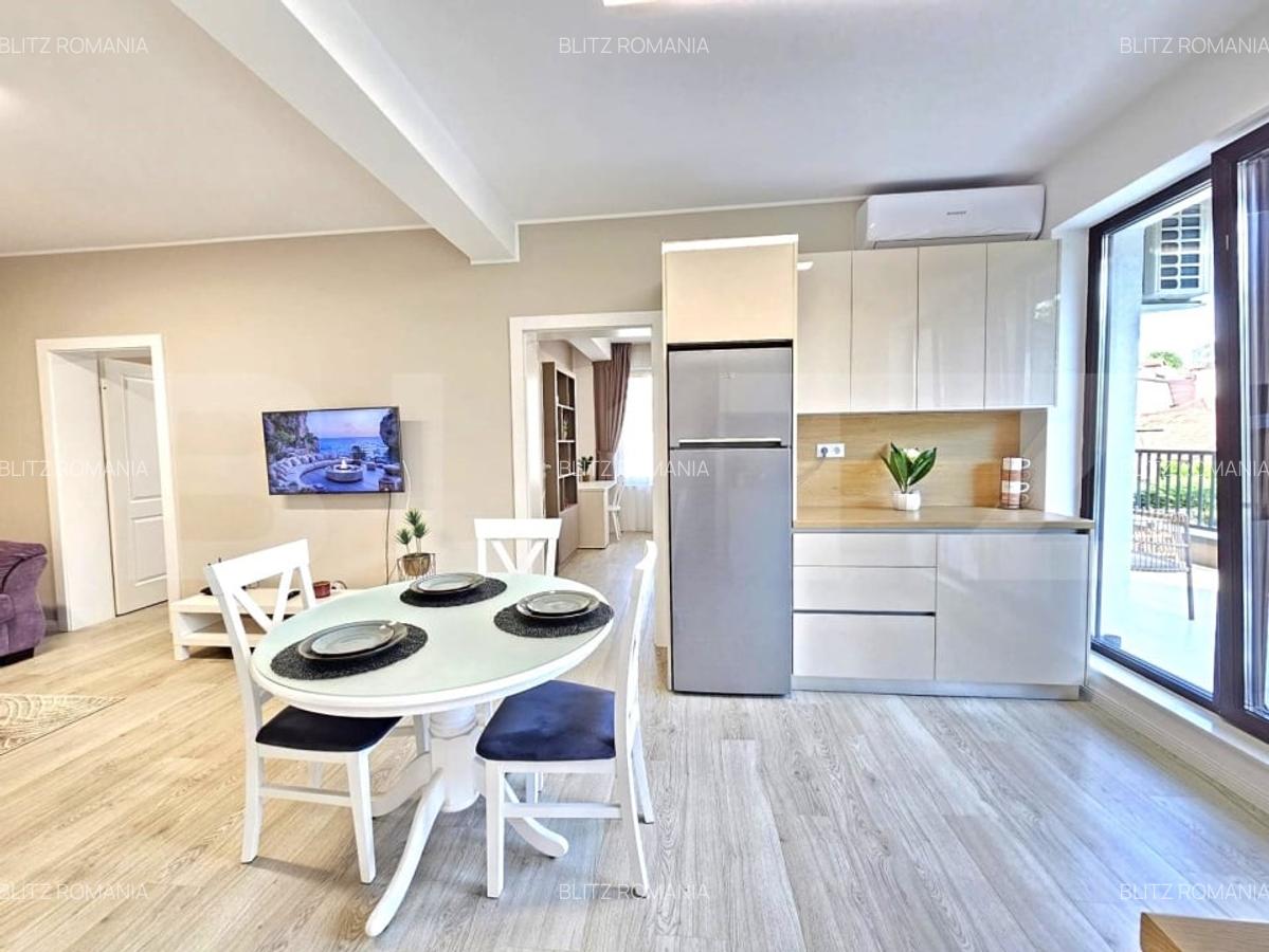Apartament modern, 3 camere, 68 mp, A.C., zona UMF - 6