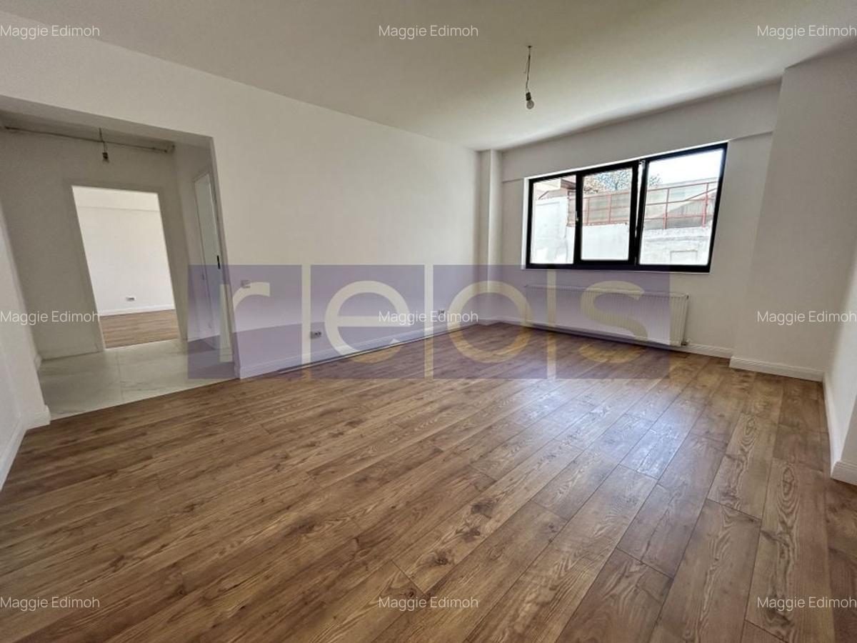 Apartament cu 3 camere decomandat în Andronache - 2