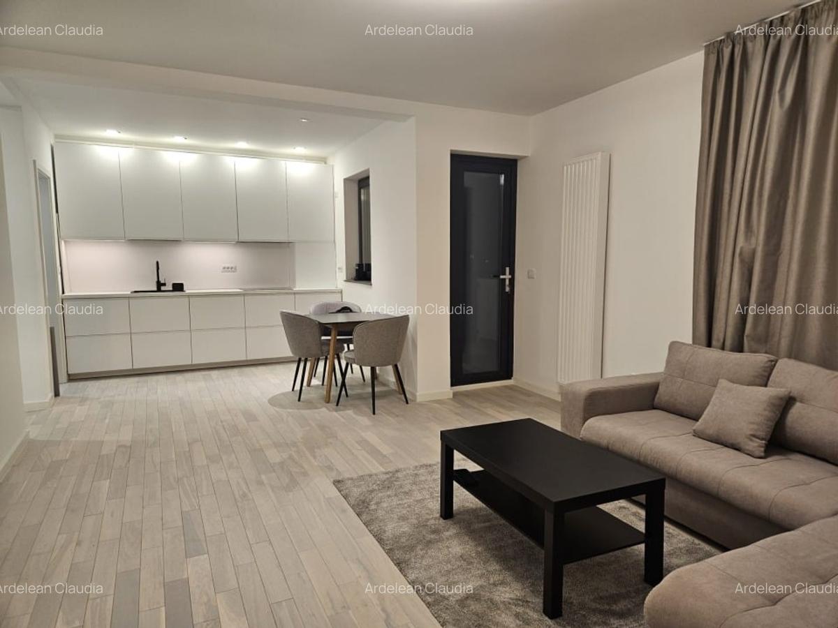 Apartament cu 3 camere decomandat în Dumbrăvița - 2