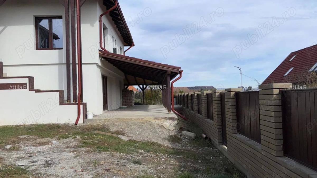 Proprietate multifunc?ionala sub padure locuin?a principala + spa?iu de relaxare - 7