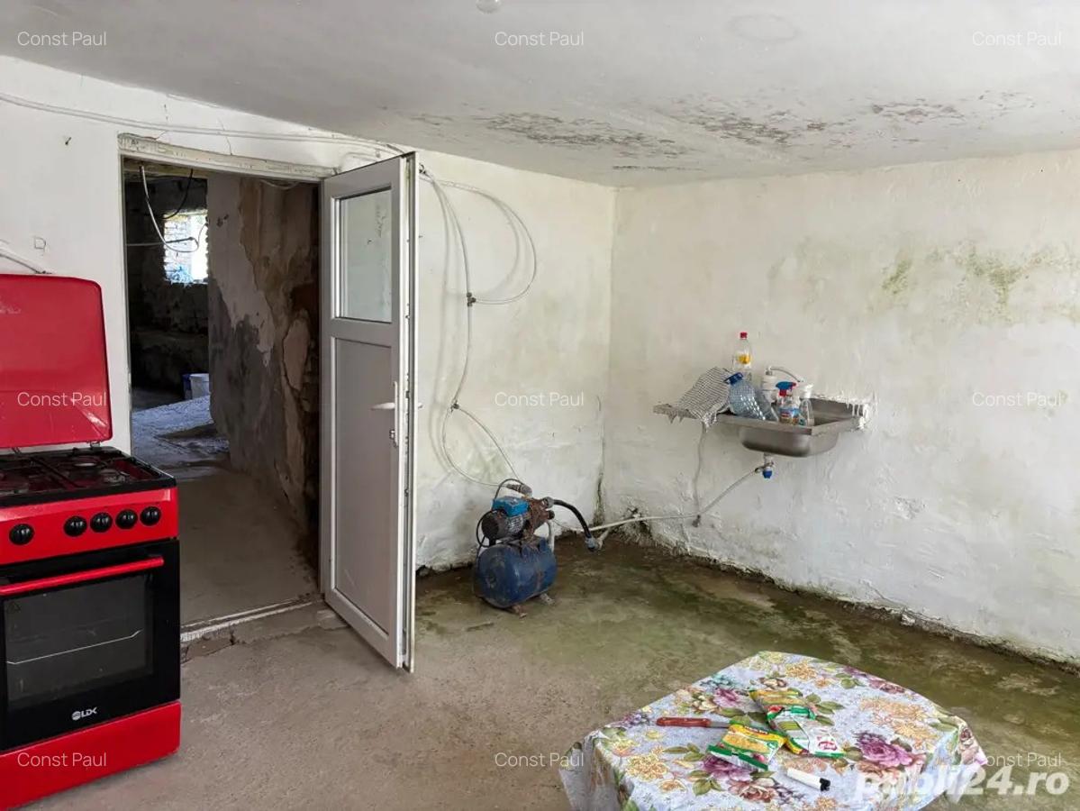 Casa de vanzare, 8 camere - 4