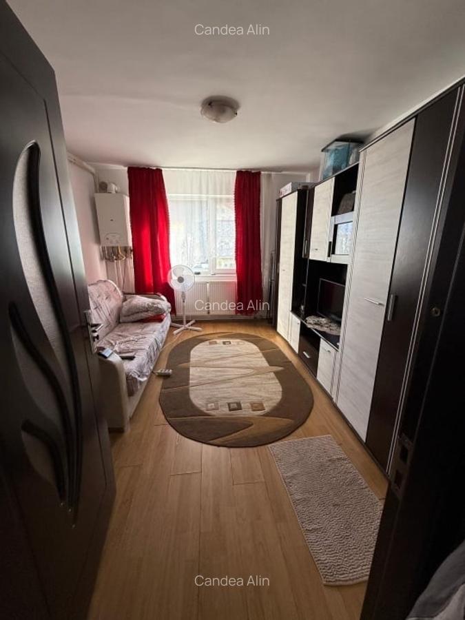 APARTAMENT CU  1 CAMERE - 1