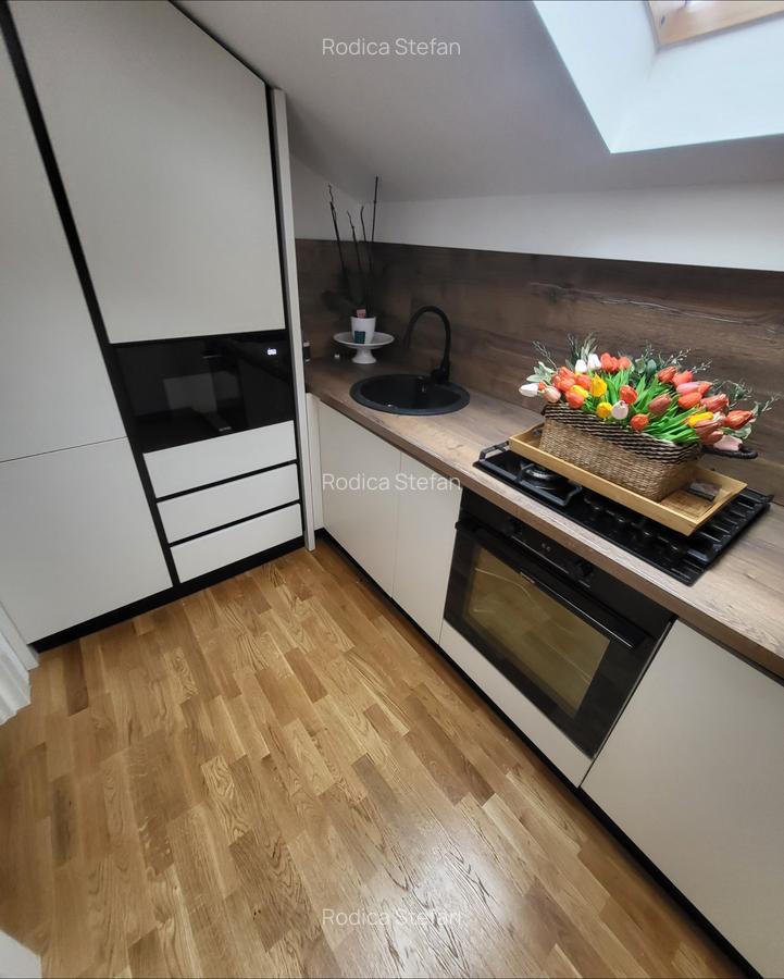 Apartament cu 3 camere semidecomandat în Bucureștii Noi - 6