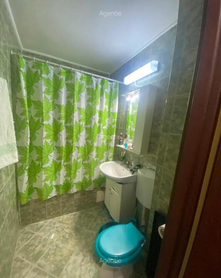 Bdul.1 Decembrie 1918.Apartament 3 camere. - 18