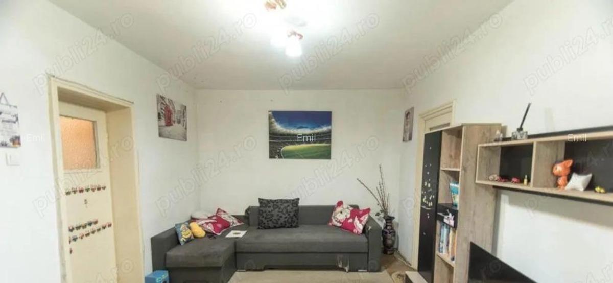 2 camere Calea Bucuresti etaj2din4 72000euro - 3