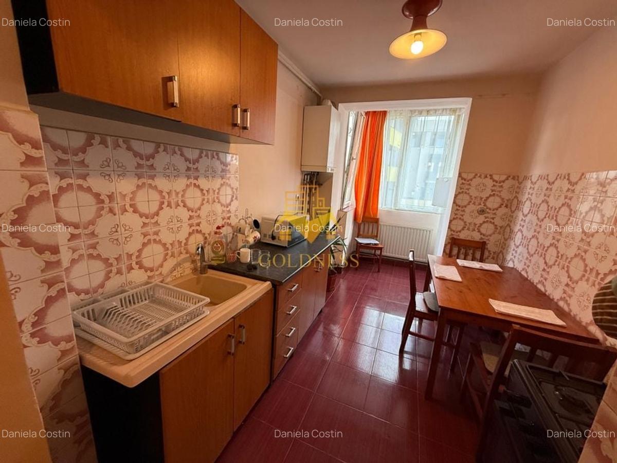 3 camere decomandate, balcon, Centru Piata Abator, Parcul Feroviarilor - 4