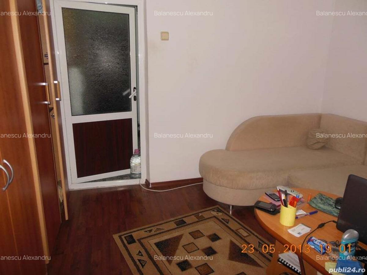 Vand Garsoniera Confort 3 Titan-Vis-a vis Auchan - 4