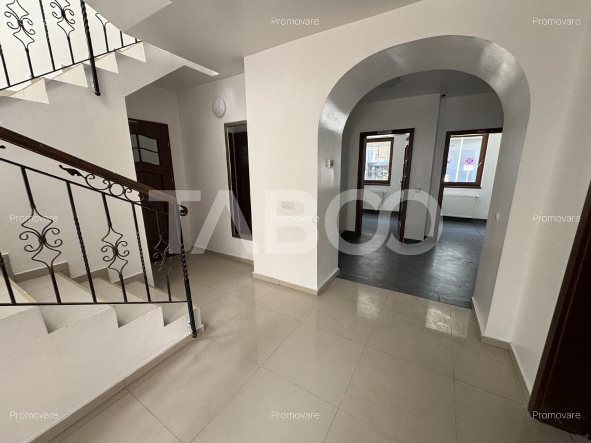 Casa individuala pretabila cabinet stomatologic 7 camere Central Sibiu - 2