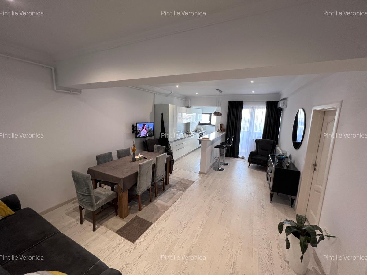 Apartament 2 camere 61mp Zona Gara Loc Parcare subteran Vedere Port - 3