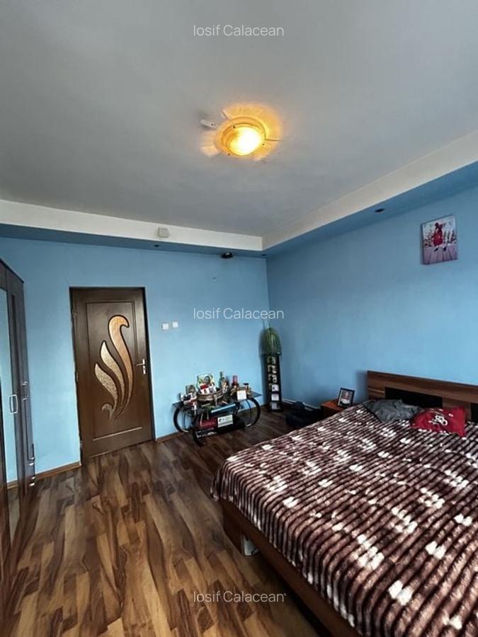 Casa 8 Camere Cu Teren 1500mp In Cermei - 17