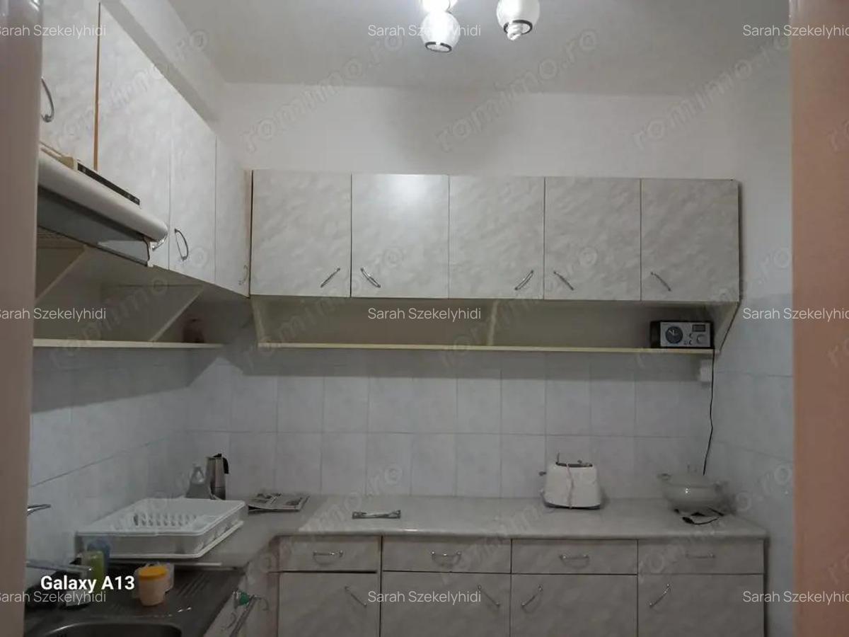 BRASADAS vinde casa 2 cam cu etaj 6 ari zona Bercu Rosu. - 7