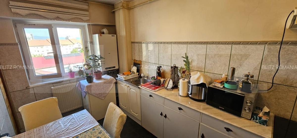 Apartament cu 3 camere, 2 bai si 2 balcoane spatioase - zona centrala, DEVA - 4