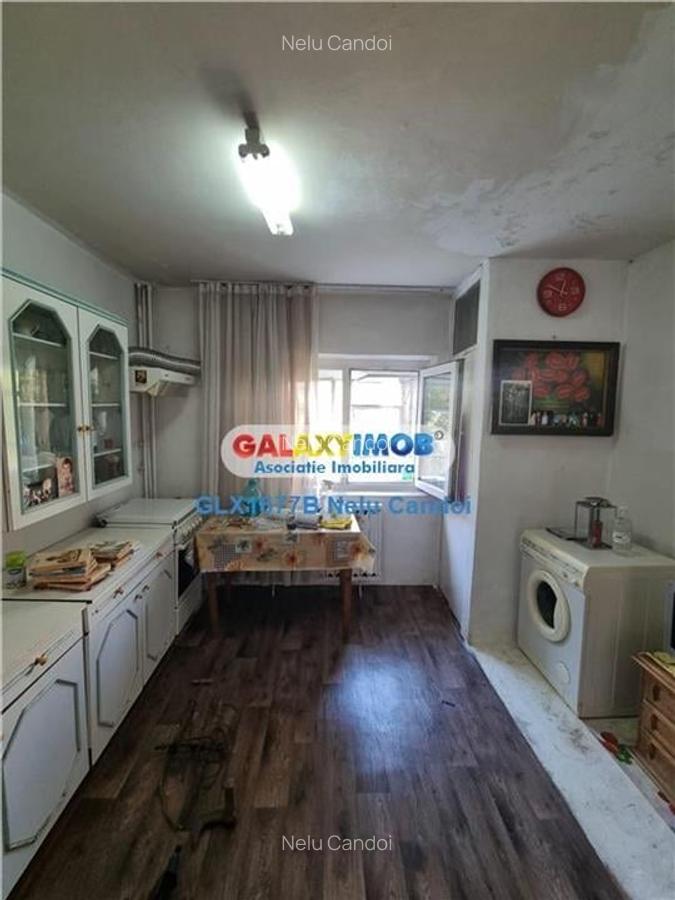 VANZARE APARTAMENT 3 CAMERE 13 SEPTEMBRIE - 10