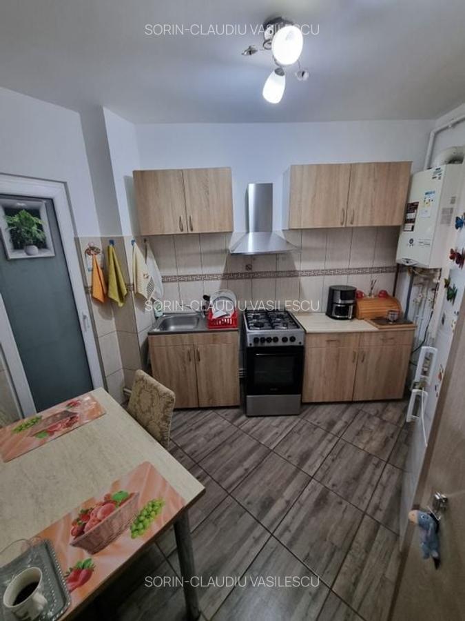 Tomis 3-apartament 2 camere decomandat cu gaze - 13