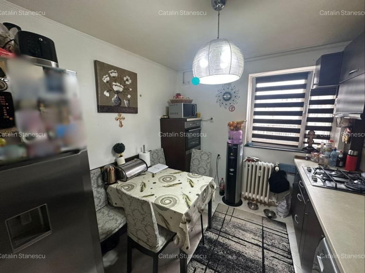 Apartament cu 3 camere semidecomandat în P-ța Muncii - 6