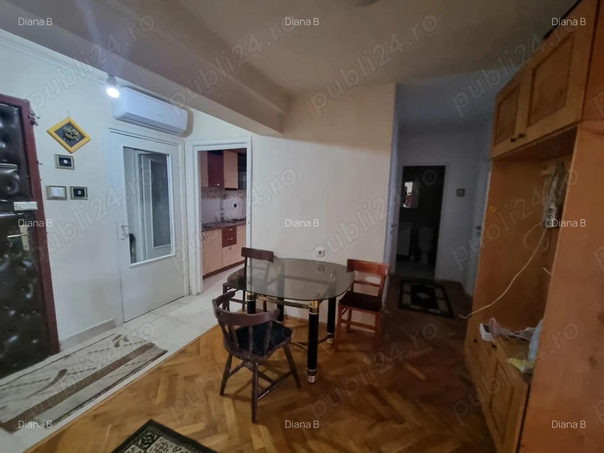 Inchiriez apartament 3 camere - 9