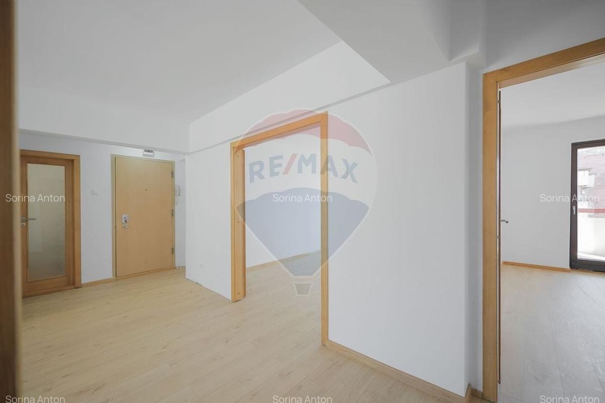 De vanzare apartament cu 3 camere in zona Decebal - 11