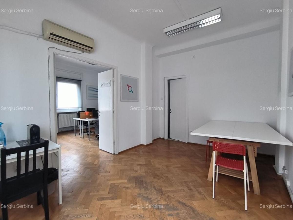 Apartament cu 3 camere semidecomandat în Calea Victoriei - 4