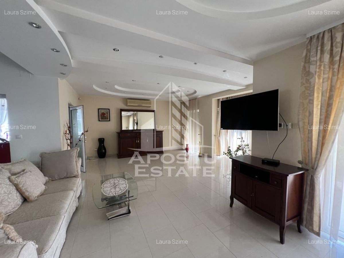 Vila individuală deosebită cu piscina încălzită - 1