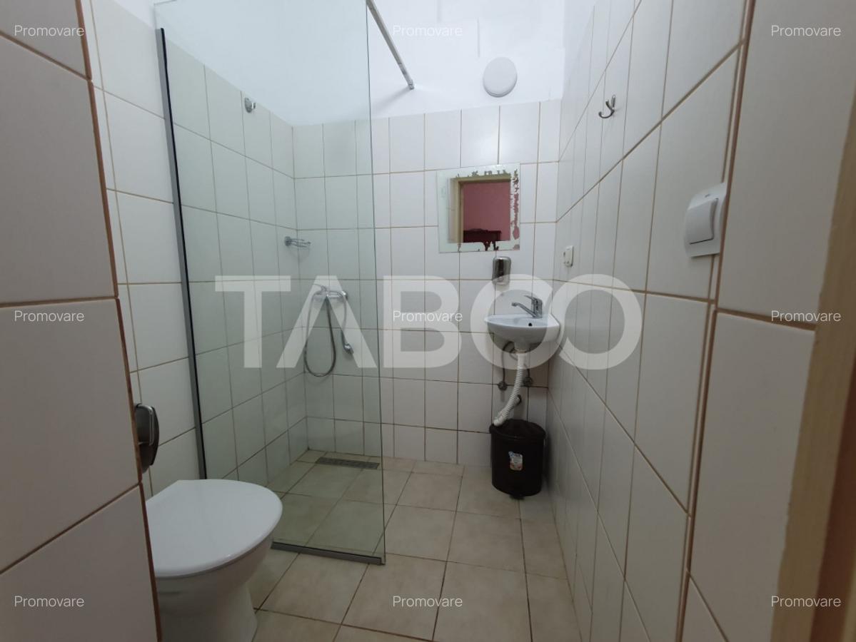 Casa de inchiriat zona Centrala 6 camere se inchiriaza si la muncitori - 11