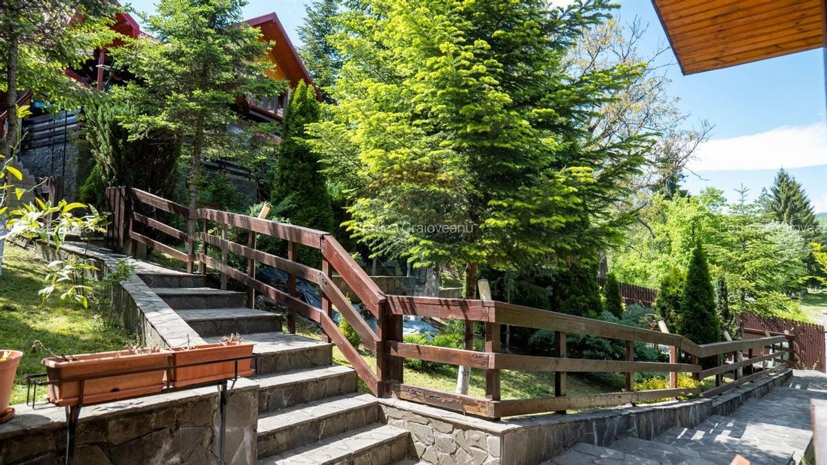 Oferta - vanzare pensiune 10 camere si casa de vacanta, Slanic Prahova - 25