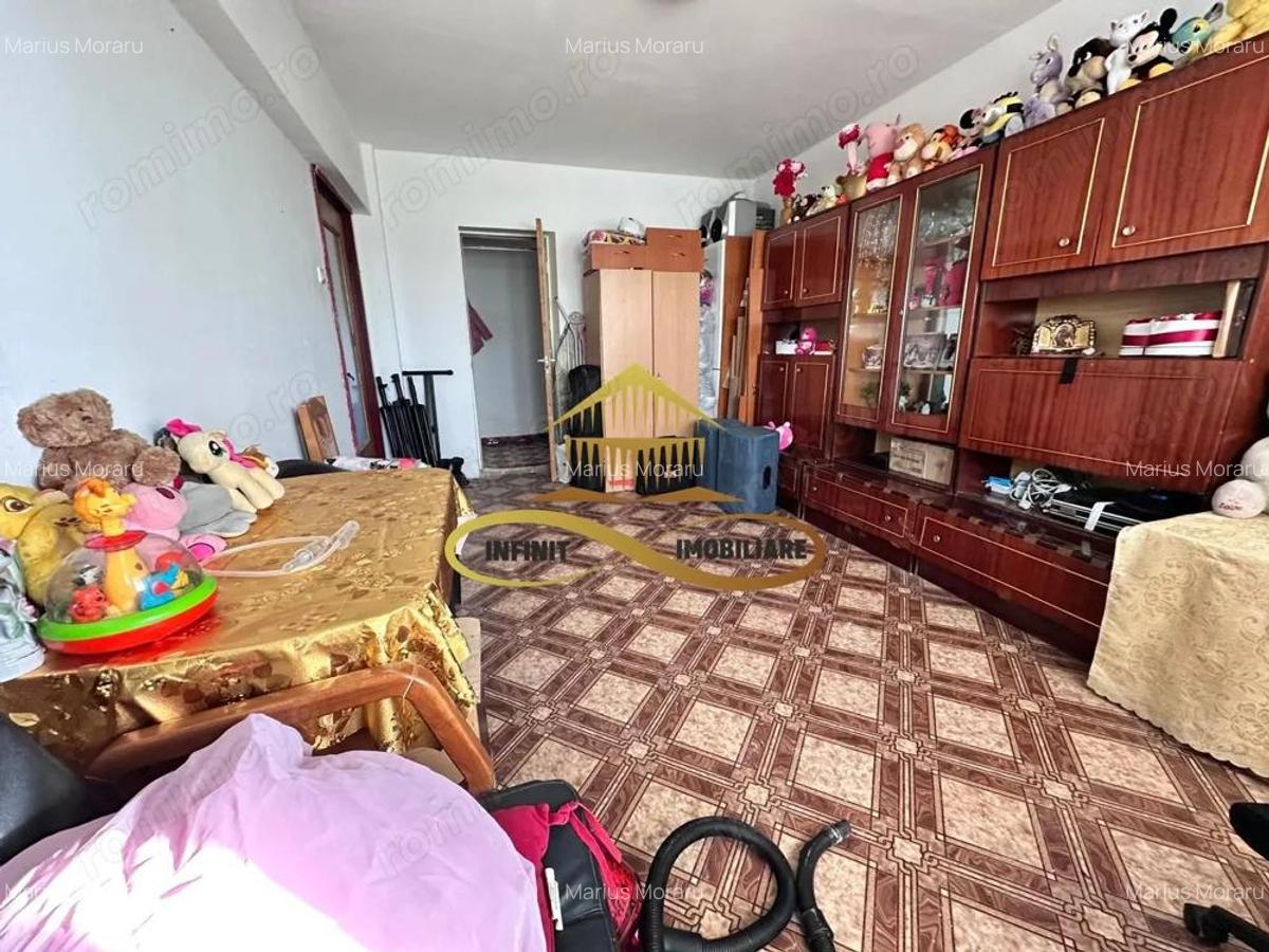 De vanzare apartament 3 camere,Str Letea, Bacau - 4