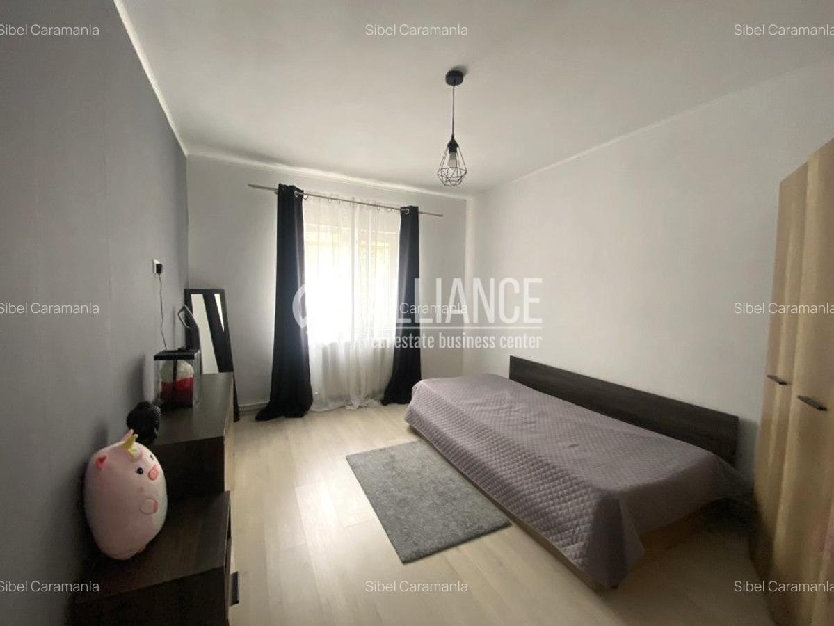 Casă individuală cu 7 camere în Valu lui Traian - 13