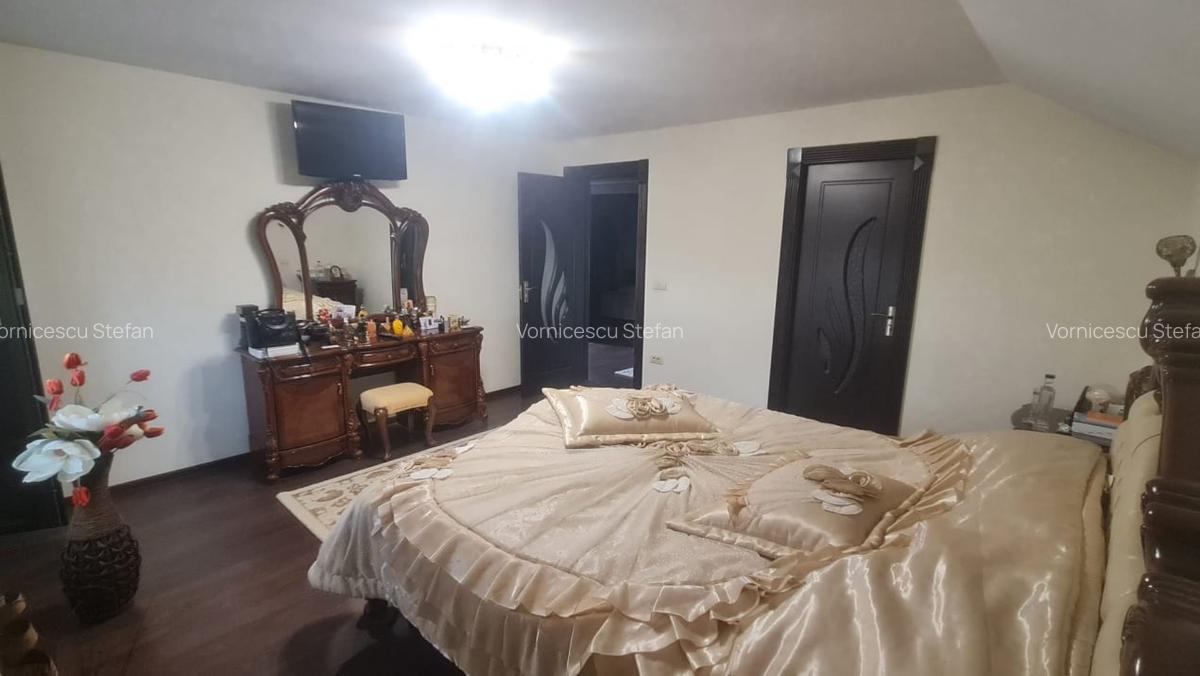 Vila de vanzare  Valea Lupului - 8