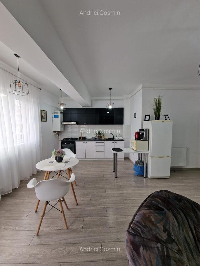 Apartament spatios cu 2camere+, bloc nou central - 2
