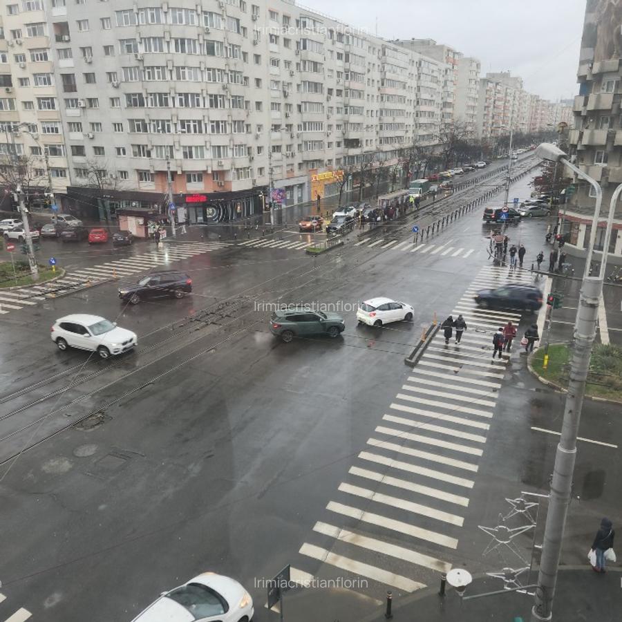 Apartament 2 camere , intersectia Mosilor cu Eminescu , decomandat - 3