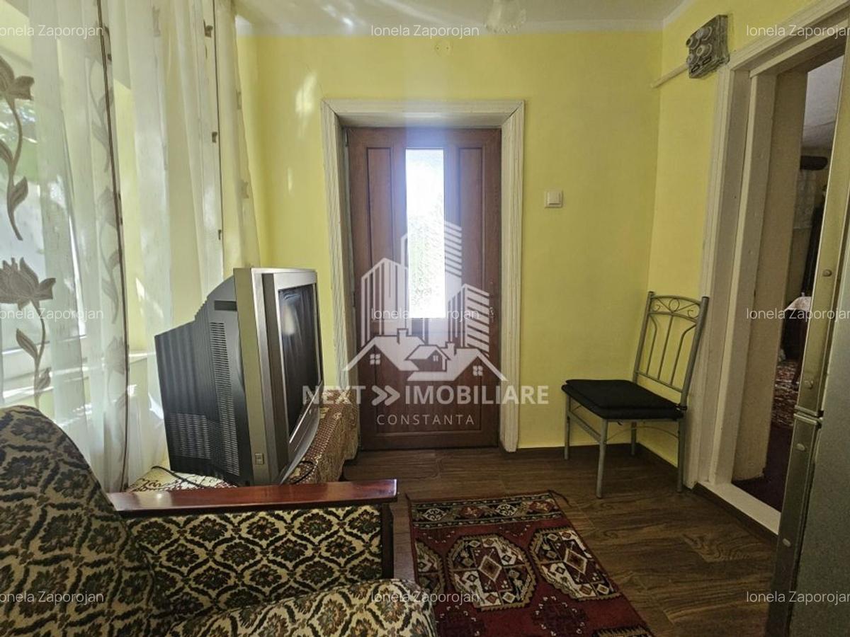 Casă  4 camere cu 2 intrări, garaj și teren 1751mp- Cobadin - 6