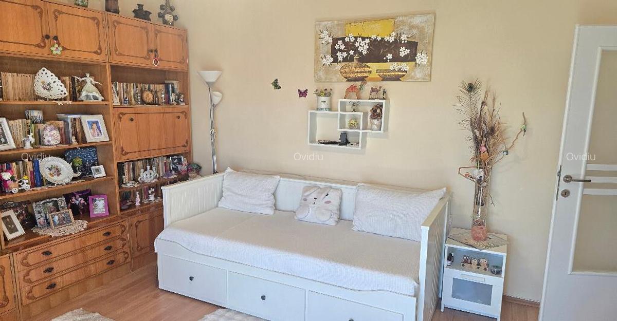Vand apartament o camera, in Dorobanti, suprafata totala 47 mp, - 3 Vand apartament o camera, in Dorobanti, suprafata totala 47 mp, - 3