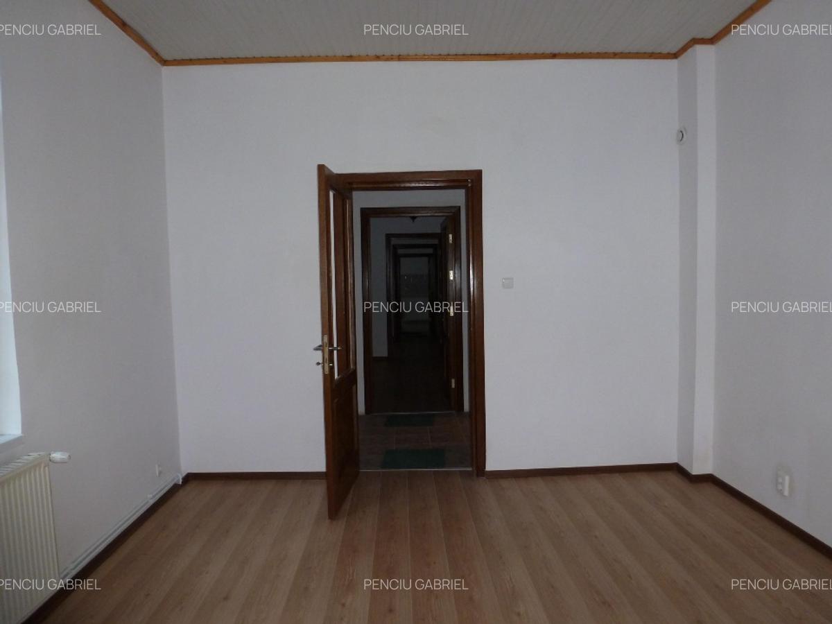 Casa de vanzare - 4