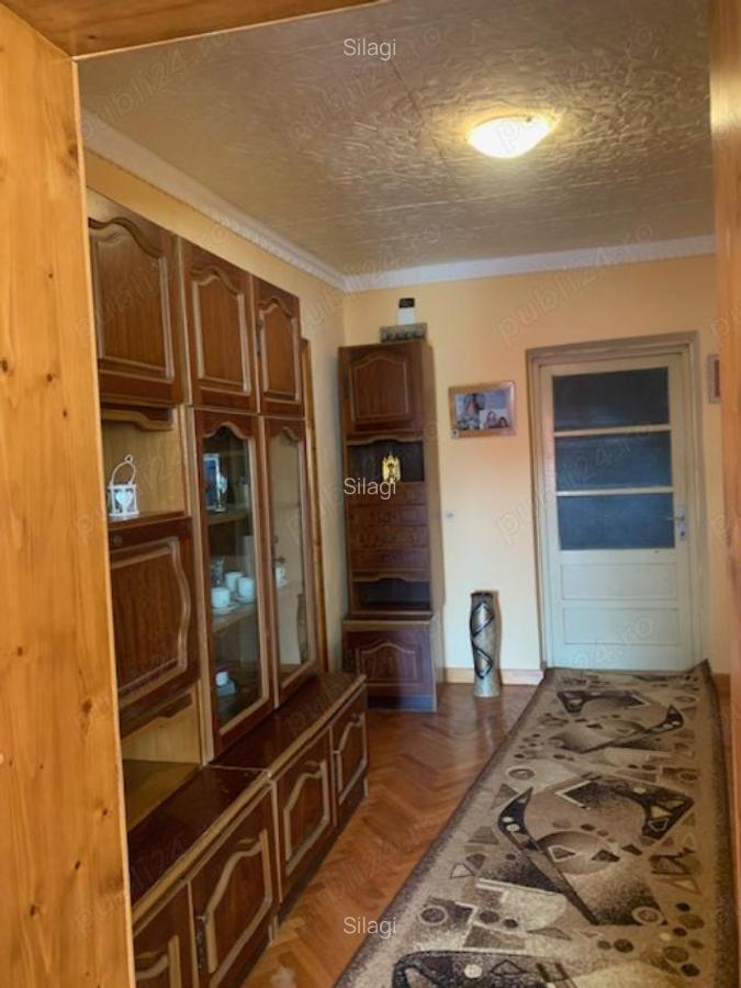 Vand casa si teren , str.Muresului - 6